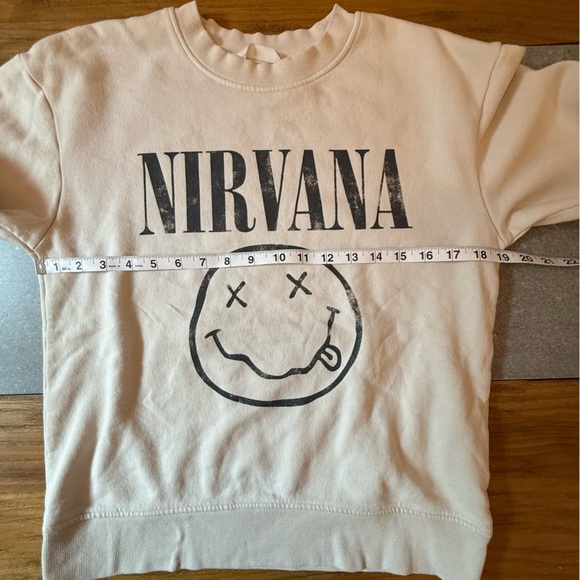 H&M Nirvana Graphic Smiley Face Sweatshirt Beige Cream Women’s Size XS - Picture 7 of 8